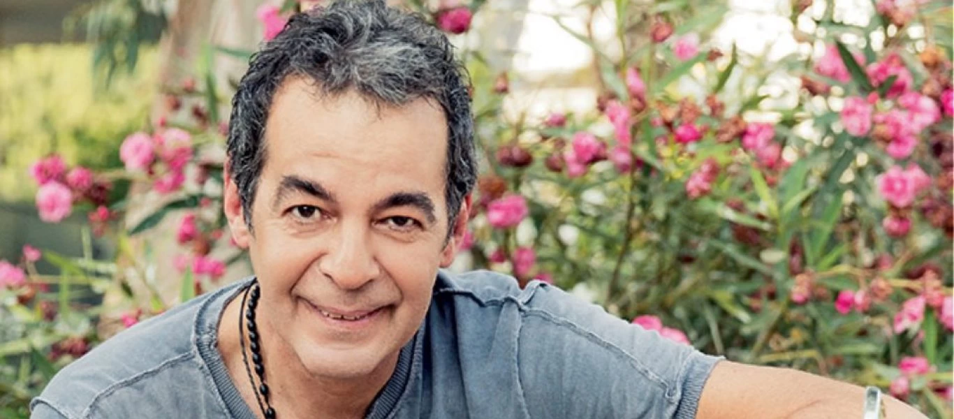 Κ. Χαριτοδιπλωμένος: «Είδα σε περιοδικό ότι εγκατέλειψα τη γυναίκα μου και τα παιδιά μου» (βίντεο)